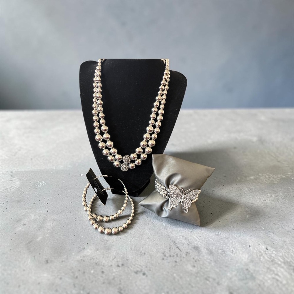 Paparazzi Silver Bead Jewelry Set High-Stakes FAME Necklace Earrings Bracelet
